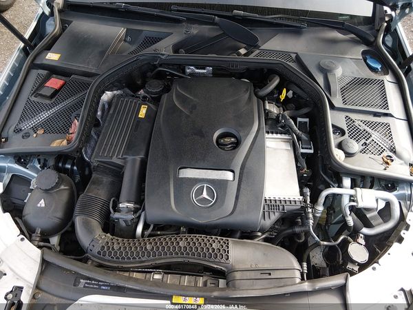 2015 MERCEDES-BENZ C 300 LUXURY 4MATIC — I10