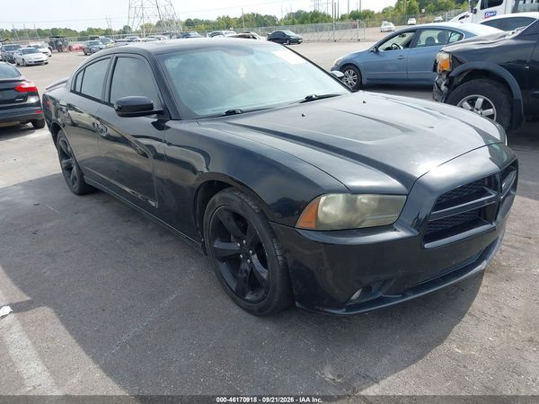 2014 DODGE CHARGER SXT — I1
