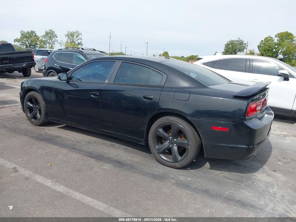 2014 DODGE CHARGER SXT — I3