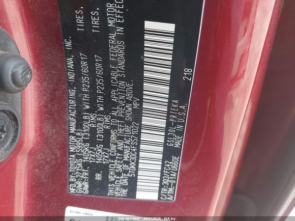 2015 TOYOTA SIENNA LE 8 PASSENGER — I9