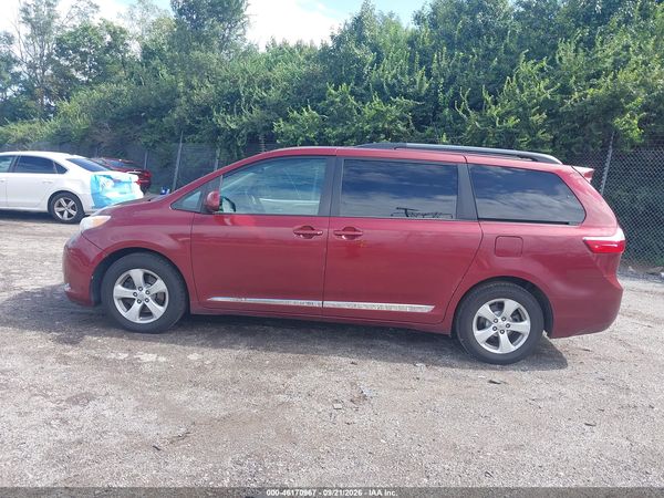2015 TOYOTA SIENNA LE 8 PASSENGER — I117