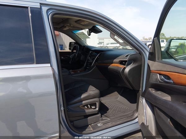2016 CADILLAC ESCALADE LUXURY COLLECTION — I5
