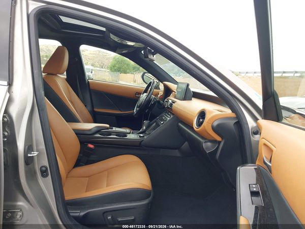 2021 LEXUS IS 300 300 Comfort — I5