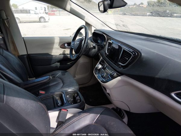2017 CHRYSLER PACIFICA TOURING-L — I5