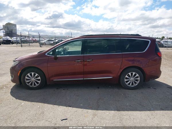 2017 CHRYSLER PACIFICA TOURING-L — I117