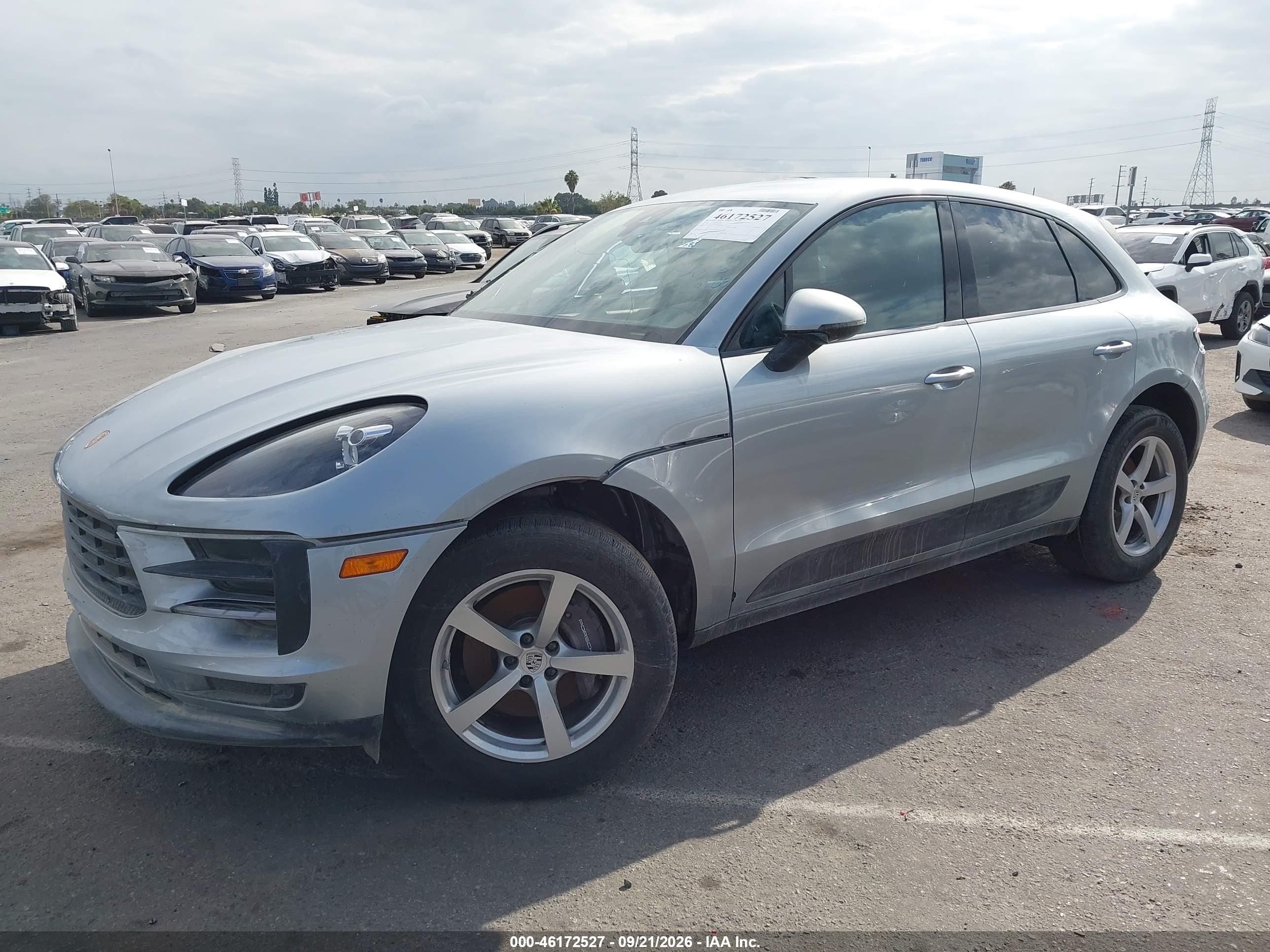 2021 PORSCHE MACAN — I2