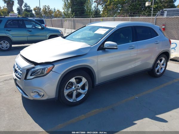 2018 MERCEDES-BENZ GLA — I2