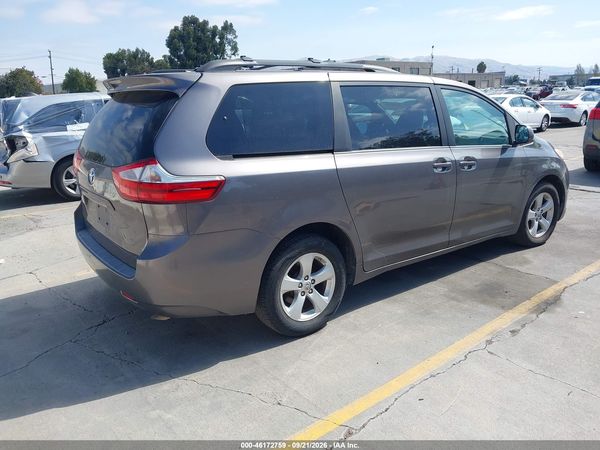 2015 TOYOTA SIENNA LE 8 PASSENGER — I4