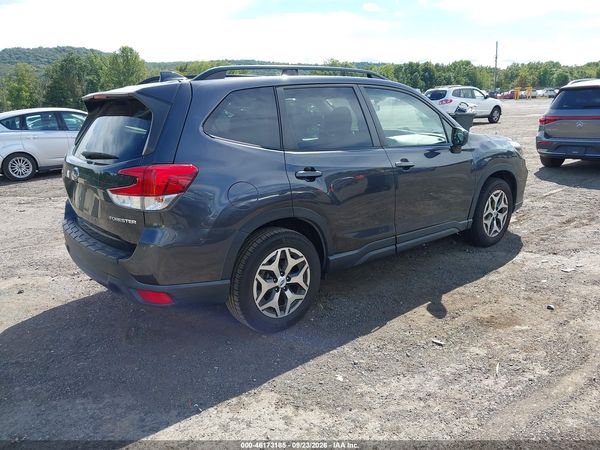 2019 SUBARU FORESTER PREMIUM — I4