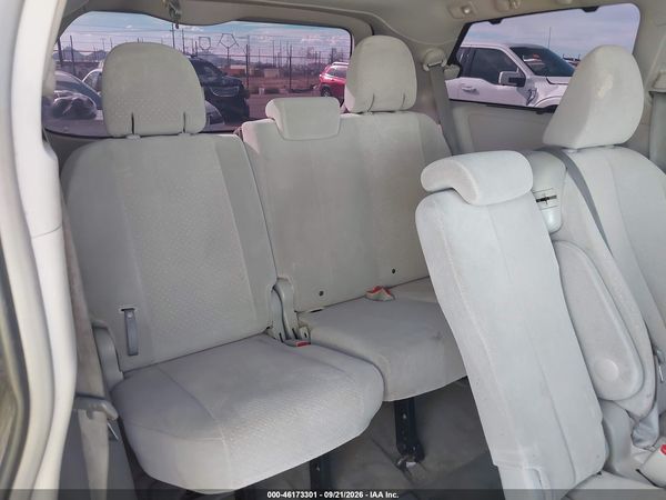 2013 TOYOTA SIENNA LE V6 8 PASSENGER — I152
