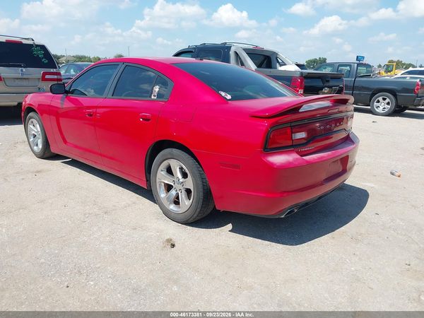 2013 DODGE CHARGER SXT — I3