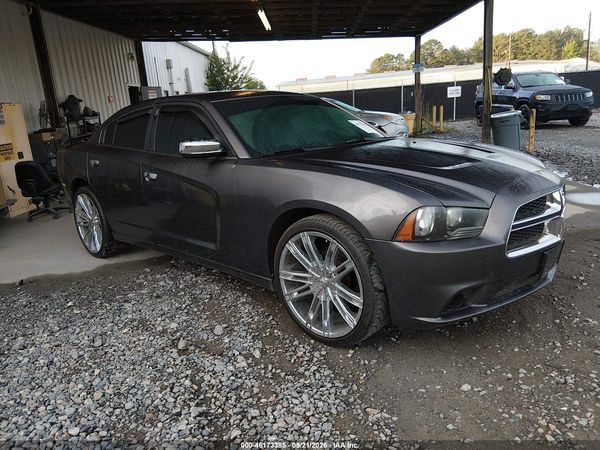 2014 DODGE CHARGER SE — I1
