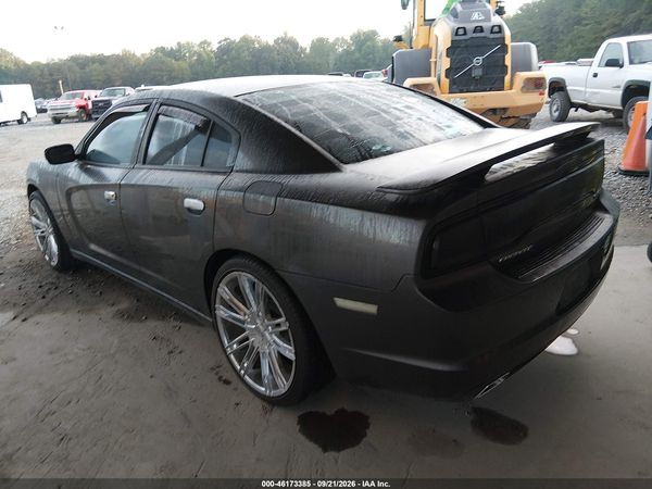 2014 DODGE CHARGER SE — I3