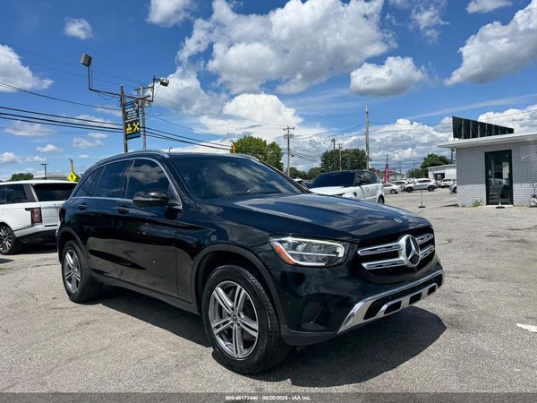 2022 MERCEDES-BENZ GLC 300 SUV — I1