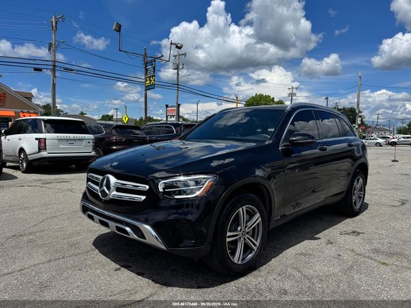 2022 MERCEDES-BENZ GLC 300 — I2