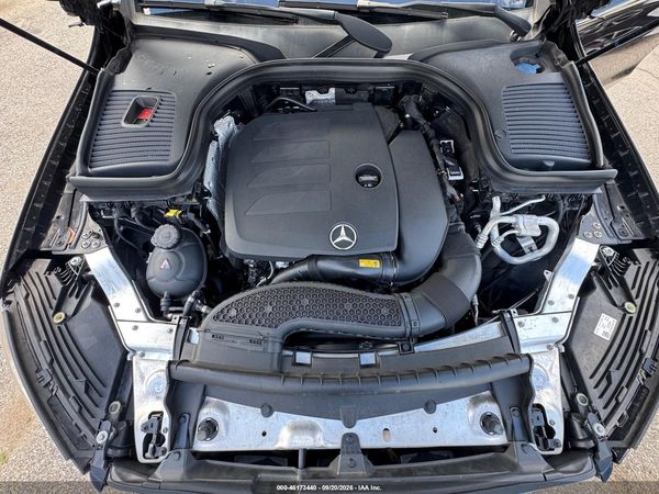 2022 MERCEDES-BENZ GLC 300 SUV — I10