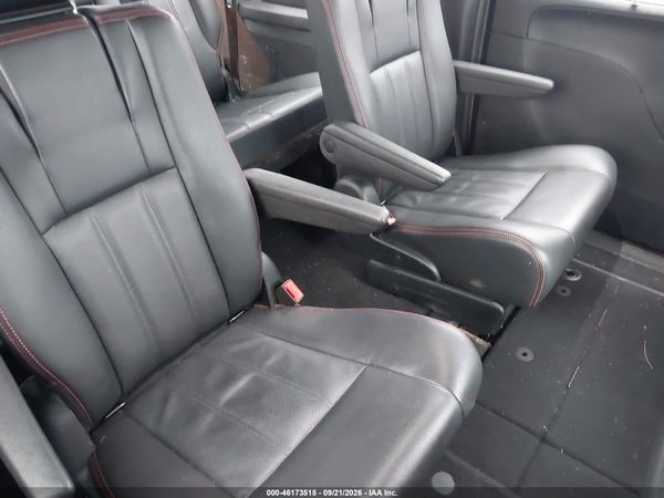 2018 DODGE GRAND CARAVAN GT — I8