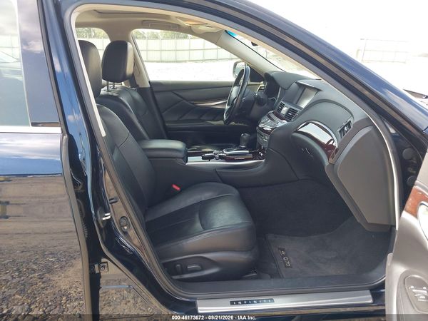 2016 INFINITI Q70L 3.7 — I5