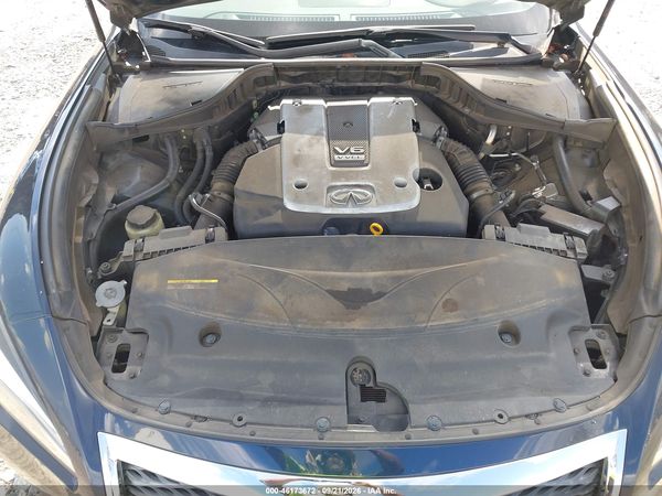 2016 INFINITI Q70L 3.7 — I10