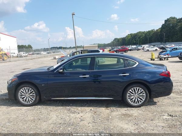 2016 INFINITI Q70L 3.7 — I117