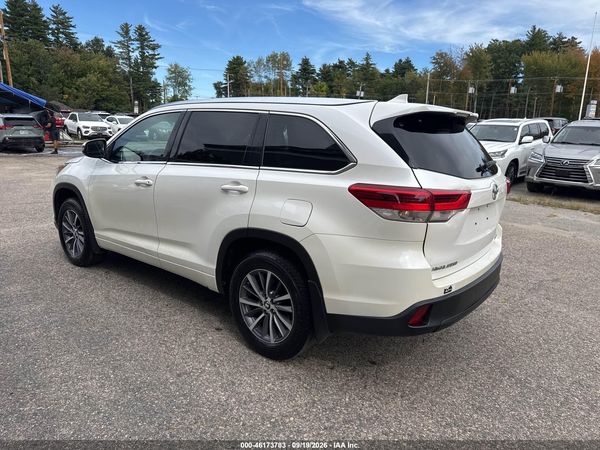 2017 TOYOTA HIGHLANDER XLE — I3