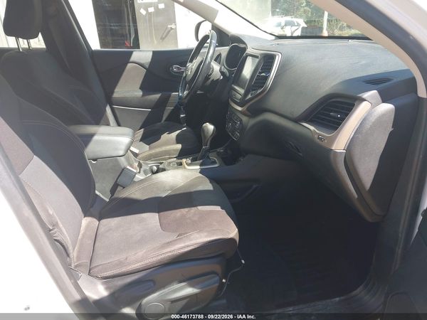 2016 JEEP CHEROKEE LATITUDE — I5