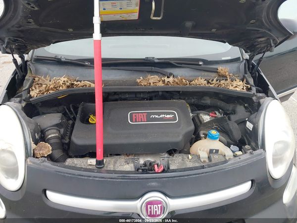 2014 FIAT 500L TREKKING — I10