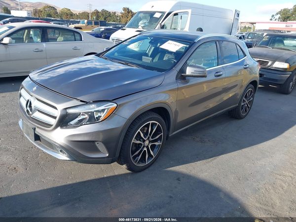 2017 MERCEDES-BENZ GLA 250 — I2