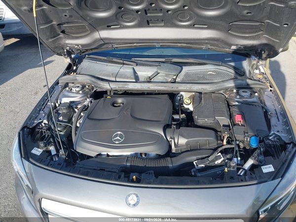 2017 MERCEDES-BENZ GLA 250 4MATIC — I10