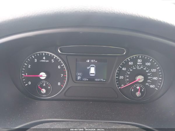 2019 KIA SORENTO 3.3L LX — I7