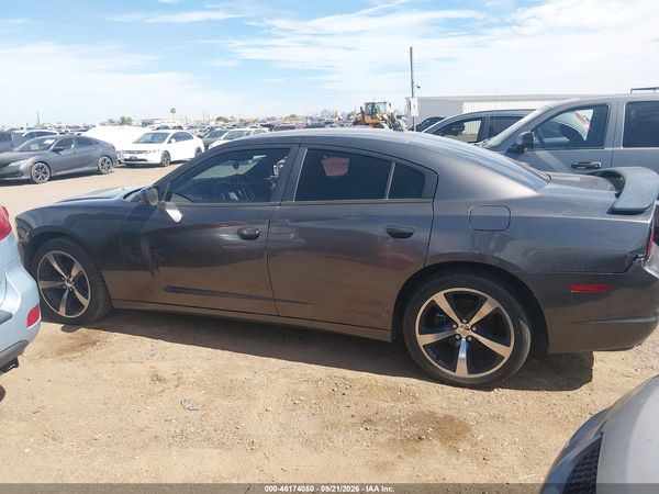 2014 DODGE CHARGER SXT — I117