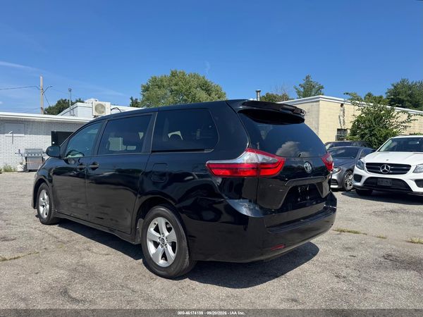2020 TOYOTA SIENNA L — I3