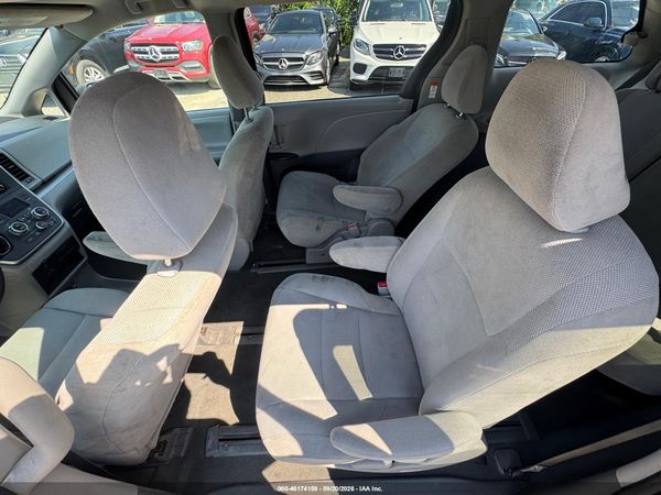2020 TOYOTA SIENNA L — I6