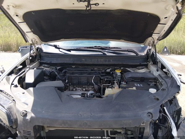 2019 JEEP CHEROKEE LATITUDE PLUS FWD — I10