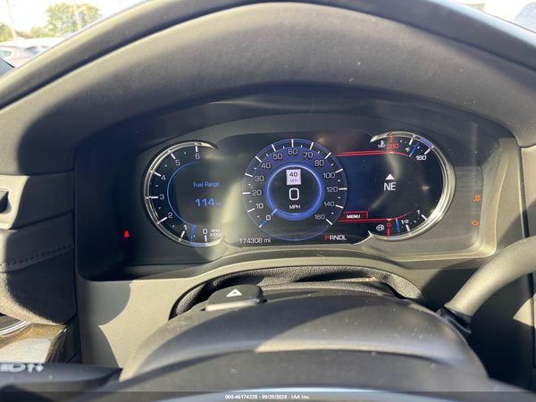 2018 CADILLAC ESCALADE ESV PLATINUM — I7