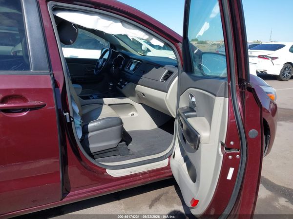 2018 KIA SEDONA LX — I5