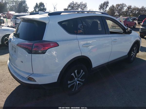 2017 TOYOTA RAV4 LE — I4