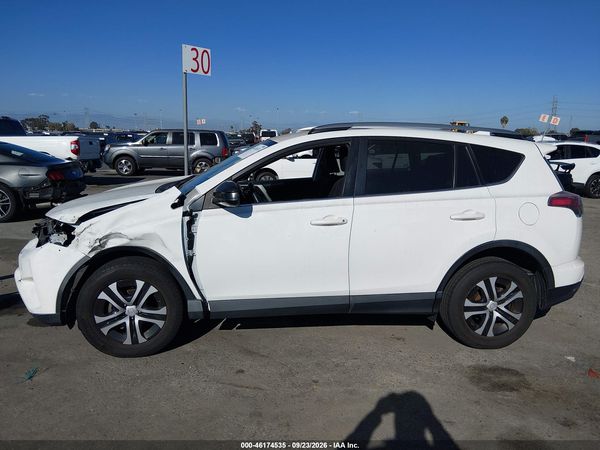 2017 TOYOTA RAV4 LE — I117