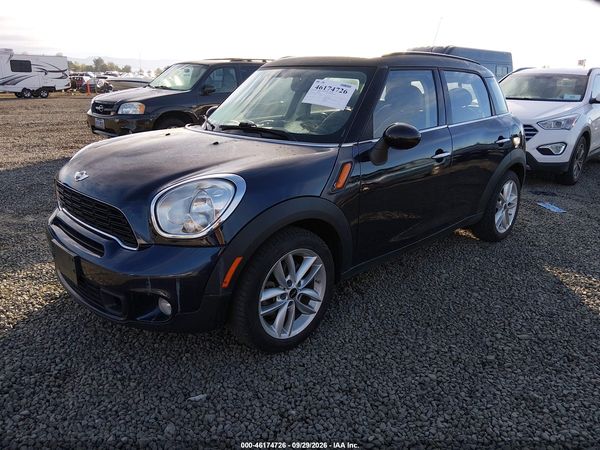 2013 MINI COUNTRYMAN — I2