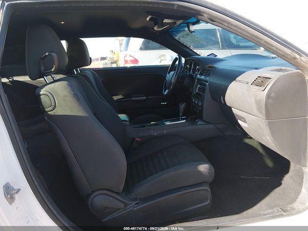 2014 DODGE CHALLENGER SXT — I5