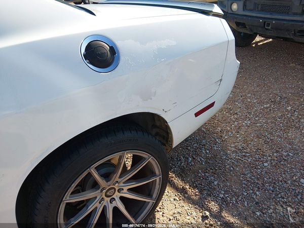 2014 DODGE CHALLENGER SXT — I6