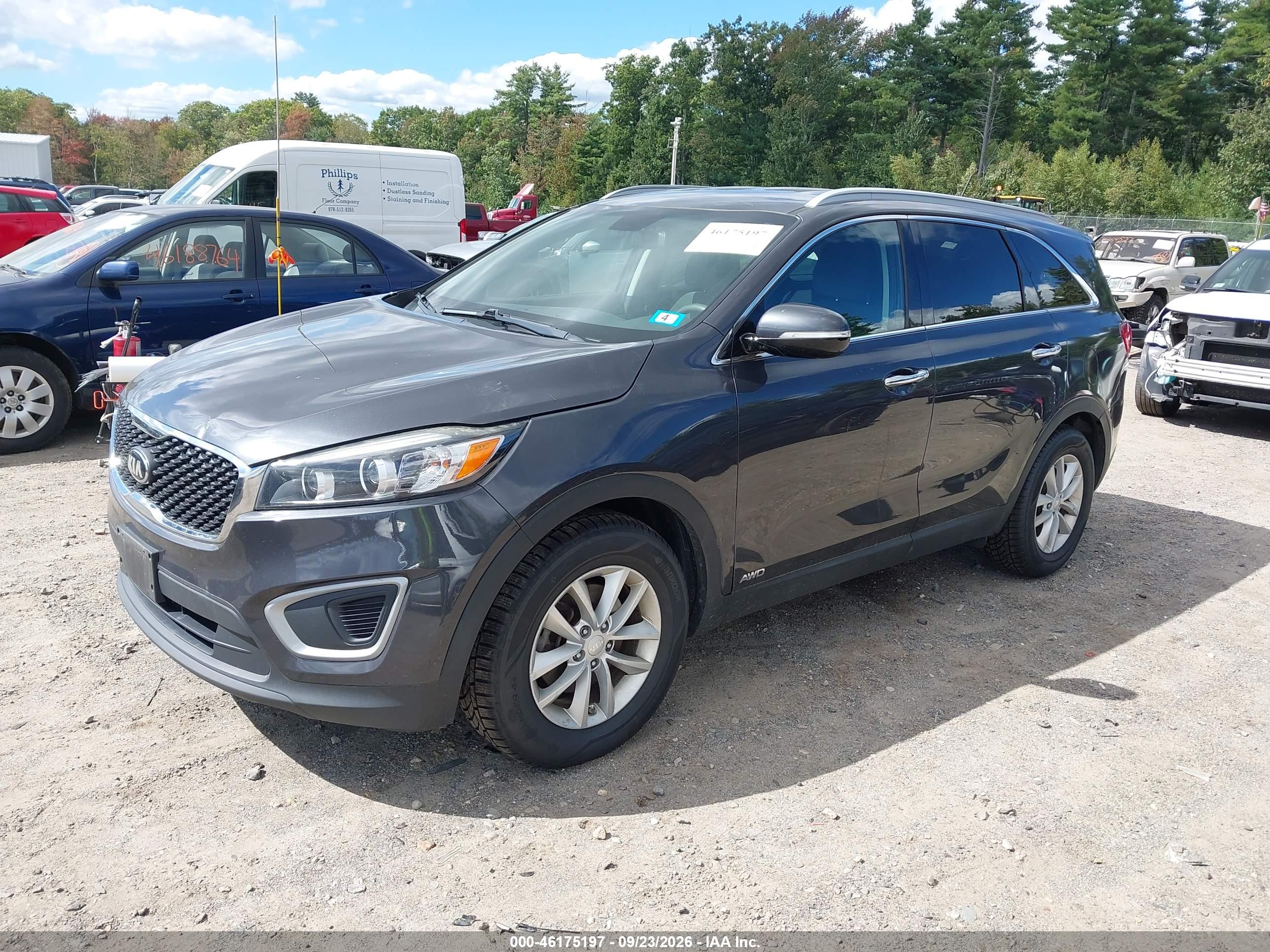 2017 KIA SORENTO 2.4L LX — I2