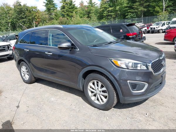 2017 KIA SORENTO 2.4L LX — I1