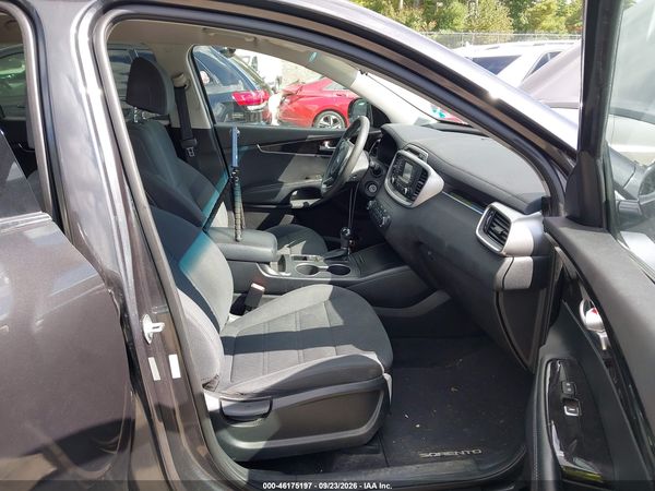 2017 KIA SORENTO 2.4L LX — I5