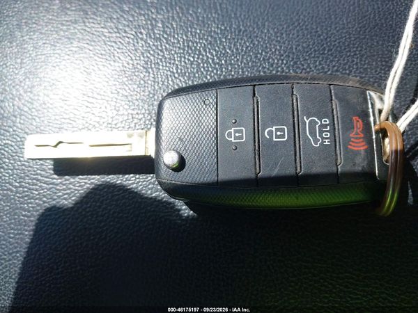 2017 KIA SORENTO 2.4L LX — I11
