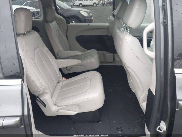 2021 CHRYSLER VOYAGER LXI — I8