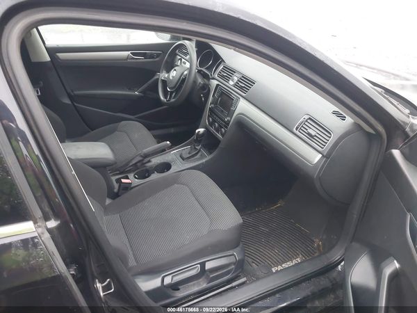 2017 VOLKSWAGEN PASSAT 1.8T S — I5