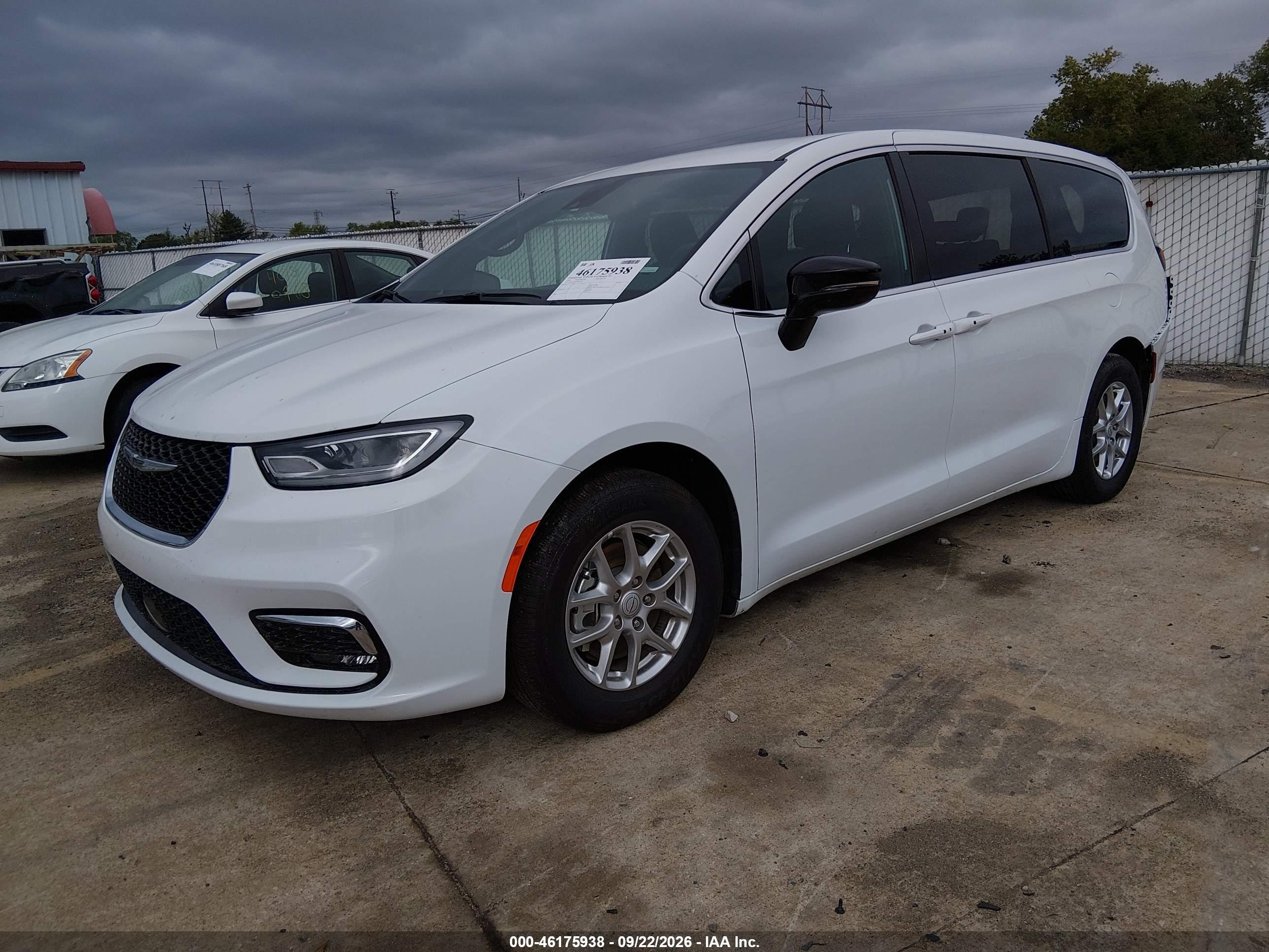 2026 CHRYSLER PACIFICA SELECT — I2