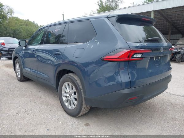 2026 TOYOTA GRAND HIGHLANDER XLE — I3