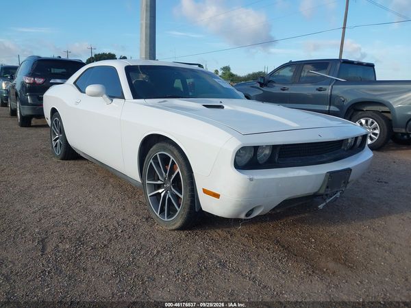 2012 DODGE CHALLENGER SXT — I1